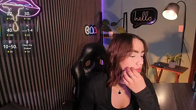 emily roberts1 online show from December 14, 2025, 6:08 am