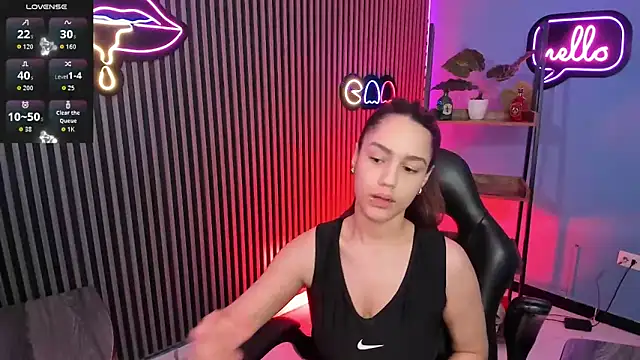 emily roberts1 online show from November 2, 2025, 2:38 am