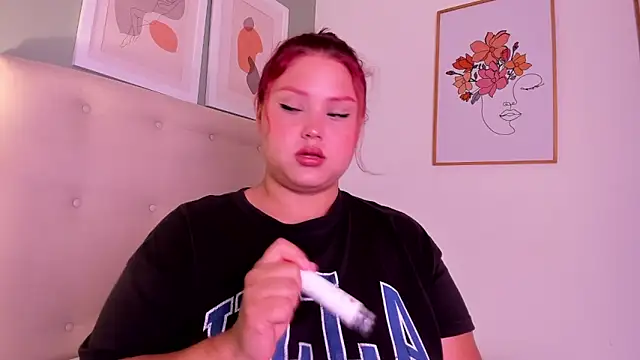 Snapshot of YuliCardona_ chatting on March 15, 2025, 7:48 pm YuliCardona online show from March 15, 2025, 7:48 pm