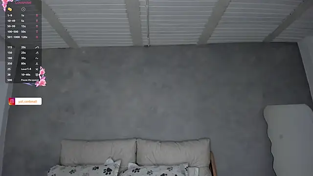 Snapshot of YuliCardona_ chatting on May 8, 2026, 7:17 pm YuliCardona online show from May 8, 2026, 7:17 pm
