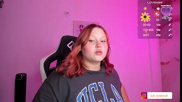 YuliCardona  online show from January 12, 2026, 10:47 pm