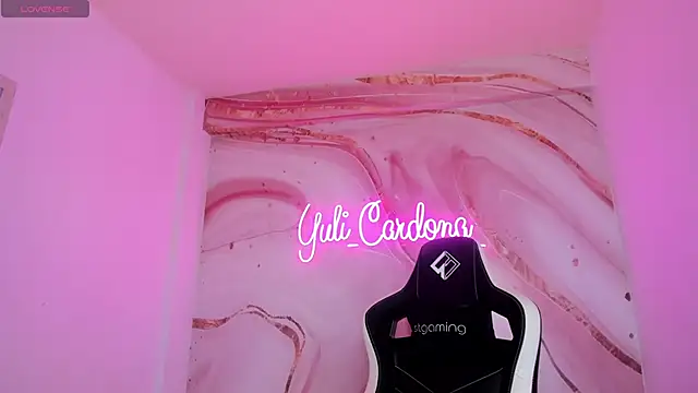 Snapshot of YuliCardona_ chatting on November 24, 2025, 4:07 pm YuliCardona online show from November 24, 2025, 4:07 pm