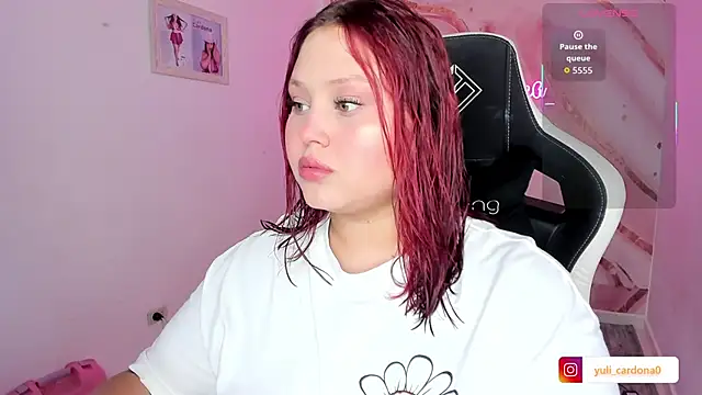 Snapshot of YuliCardona_ chatting on December 17, 2025, 7:41 pm YuliCardona online show from December 17, 2025, 7:41 pm