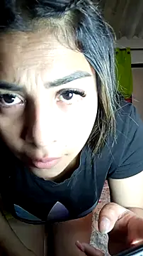 ViolettAndCandy online show from September 19, 2025, 4:00 pm