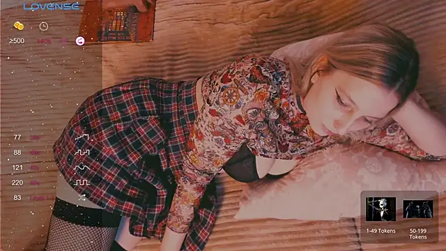 Snapshot of yoursugarbabe chatting on December 5, 2024, 6:06 pm yoursugarbabe online show from December 5, 2024, 6:06 pm