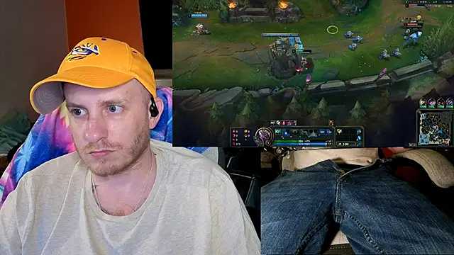 Snapshot of Hydro-Blastz chatting on November 10, 2025, 11:10 pm Hydro-Blastz online show from November 10, 2025, 11:10 pm