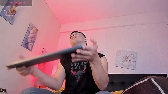 JUANDIAMONDS98 online show from November 4, 2025, 1:48 pm