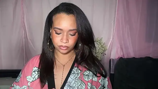 Snapshot of SashaEstrella chatting on June 14, 2026, 11:33 am SashaEstrella online show from June 14, 2026, 11:33 am