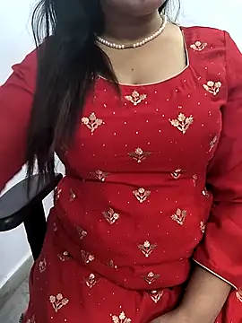 lovely zara online show from March 10, 2025, 7:55 am