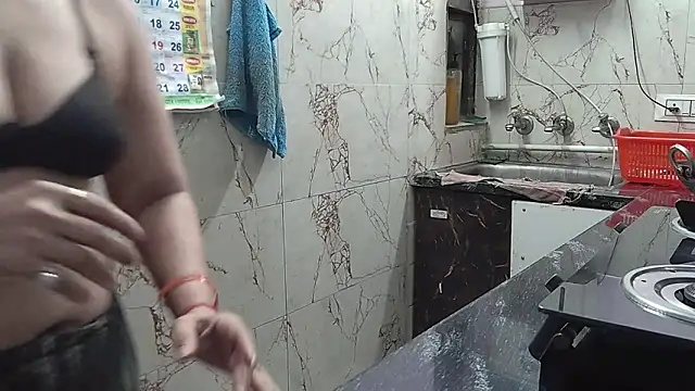 bhabhisexxy 880 online show from March 3, 2026, 2:18 am