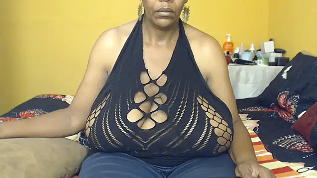 bustykelly online show from March 2, 2026, 10:55 am