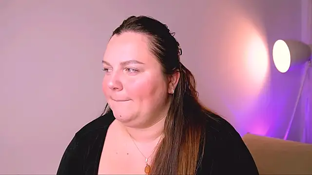 Snapshot of ameliaminkx chatting on March 3, 2025, 4:10 am ameliaminkx online show from March 3, 2025, 4:10 am