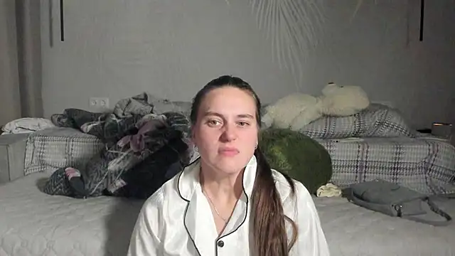 HarleyDeess online show from November 20, 2025, 3:07 am