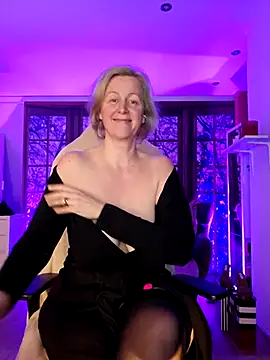 Snapshot of MarleneBloem chatting on February 21, 2026, 5:15 pm MarleneBloem online show from February 21, 2026, 5:15 pm