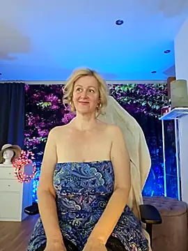 Snapshot of MarleneBloem chatting on May 8, 2026, 10:41 am MarleneBloem online show from May 8, 2026, 10:41 am