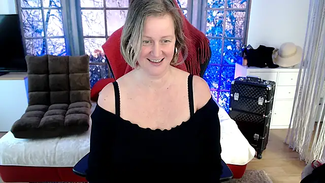 Snapshot of MarleneBloem chatting on February 23, 2025, 2:25 pm MarleneBloem online show from February 23, 2025, 2:25 pm