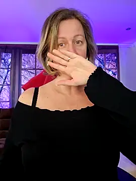 Snapshot of MarleneBloem chatting on February 27, 2025, 4:10 pm MarleneBloem online show from February 27, 2025, 4:10 pm