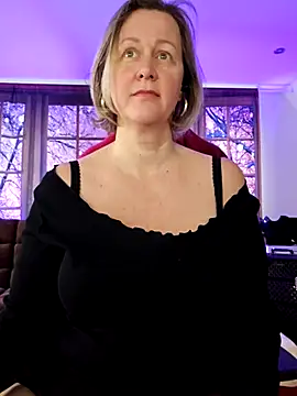 Snapshot of MarleneBloem chatting on February 22, 2025, 9:45 am MarleneBloem online show from February 22, 2025, 9:45 am