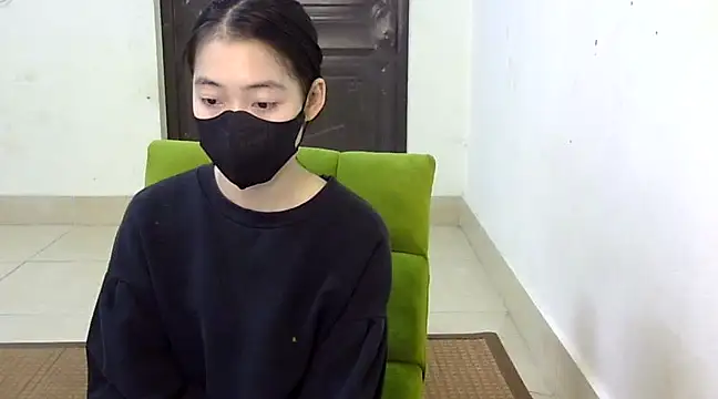 DA-EUN online show from March 21, 2025, 9:12 am