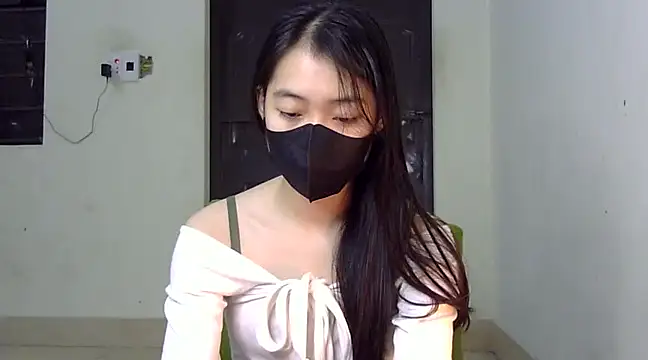 DA-EUN online show from March 2, 2025, 2:41 am