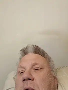 Snapshot of Jbirdb48 chatting on December 16, 2025, 1:37 pm Jbirdb48 online show from December 16, 2025, 1:37 pm