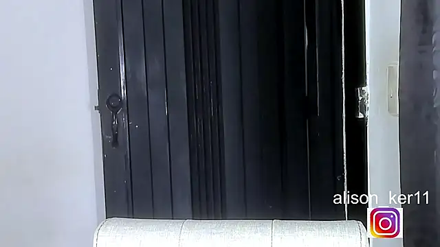 Snapshot of alison-ker3 chatting on December 19, 2025, 9:33 am alison-ker3 online show from December 19, 2025, 9:33 am