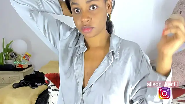 alison-ker3 online show from March 14, 2025, 11:01 am