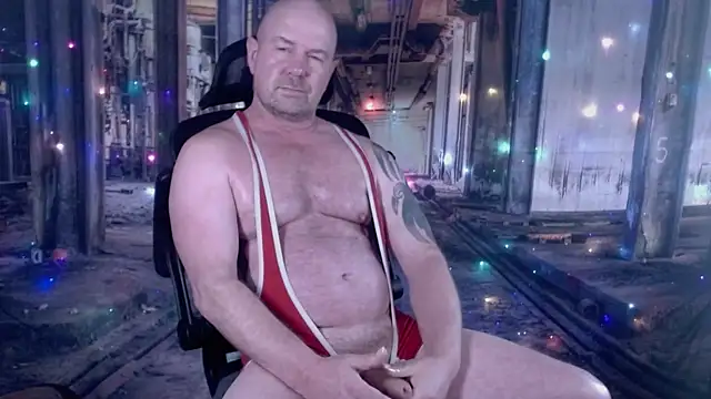 ManlyPrisonGuy online show from November 13, 2025, 12:42 pm