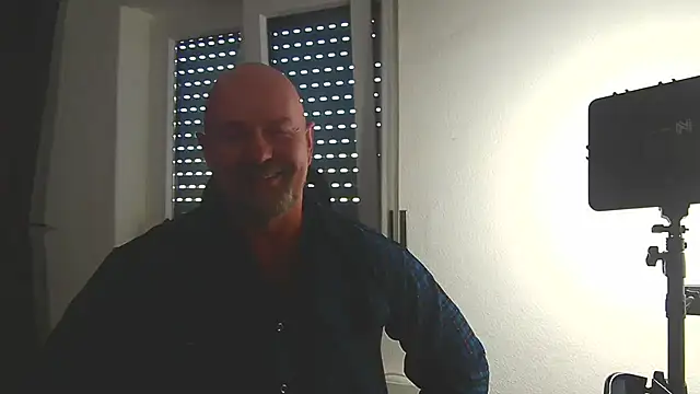ManlyPrisonGuy online show from July 16, 2026, 2:14 pm