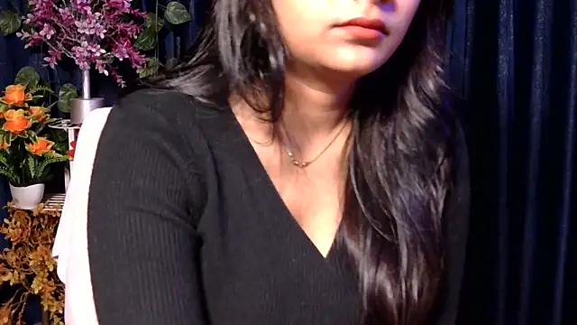 sexy-simmy online show from November 29, 2025, 6:19 pm