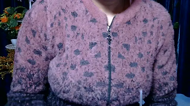 sexy-simmy online show from November 15, 2025, 1:20 am