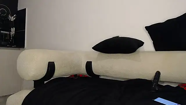 Snapshot of CurvyGlass chatting on February 5, 2026, 12:50 am CurvyGlass online show from February 5, 2026, 12:50 am