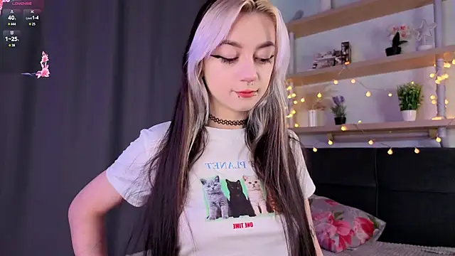 TristaRoht online show from March 24, 2026, 2:50 pm