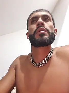 hothoney80 online show from October 23, 2025, 1:10 pm