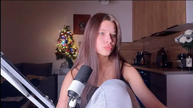 YourOblivion online show from December 17, 2025, 6:24 pm