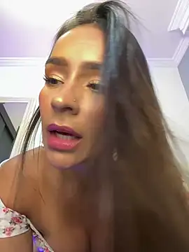 Mau White online show from February 24, 2025, 9:41 pm