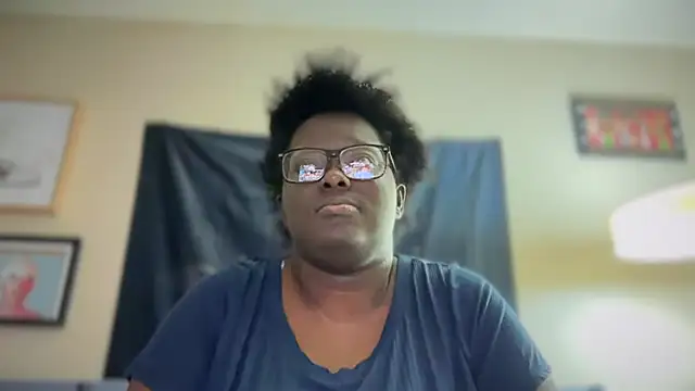 Yagurl  west online show from March 23, 2025, 6:05 am