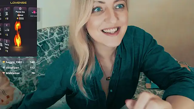 ElysonLang online show from February 9, 2025, 11:25 pm