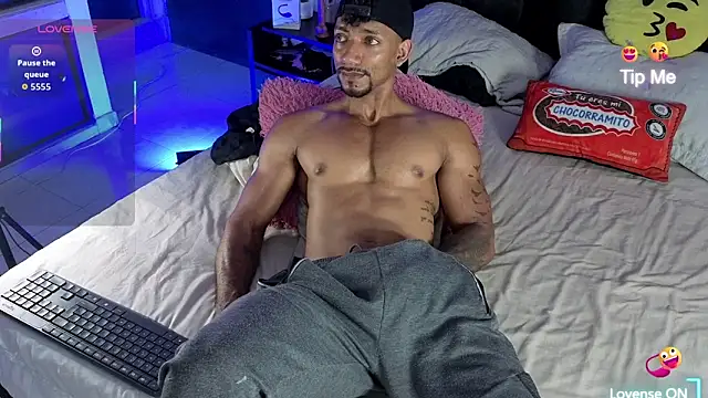 Manolo Hot1 online show from December 19, 2025, 7:49 pm