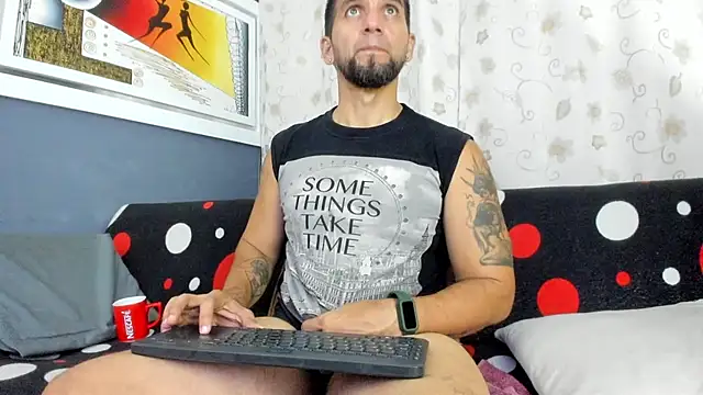 JULESLAKES online show from November 29, 2025, 5:02 pm