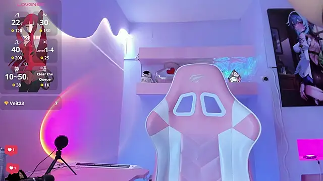 Snapshot of KristinWall chatting on February 19, 2025, 11:46 pm KristinWall online show from February 19, 2025, 11:46 pm