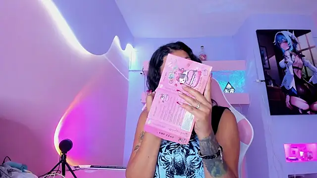 Snapshot of KristinWall chatting on March 12, 2025, 8:31 pm KristinWall online show from March 12, 2025, 8:31 pm