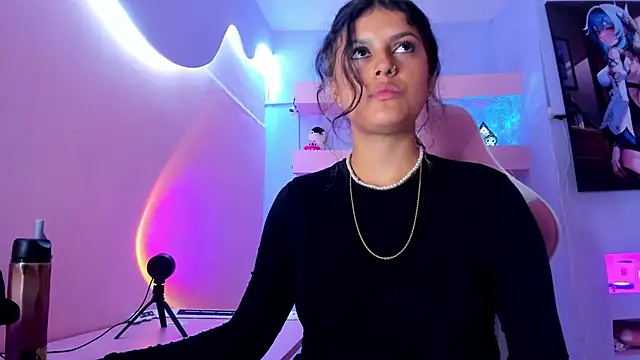 Snapshot of KristinWall chatting on March 10, 2025, 8:45 pm KristinWall online show from March 10, 2025, 8:45 pm