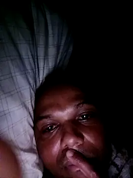 Snapshot of Mailsonp chatting on February 21, 2026, 5:37 pm Mailsonp online show from February 21, 2026, 5:37 pm