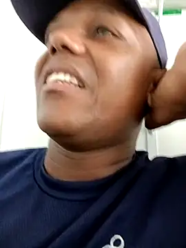 Snapshot of Mailsonp chatting on February 5, 2026, 5:53 pm Mailsonp online show from February 5, 2026, 5:53 pm