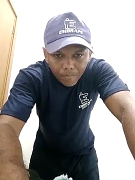 Snapshot of Mailsonp chatting on February 17, 2026, 4:48 pm Mailsonp online show from February 17, 2026, 4:48 pm