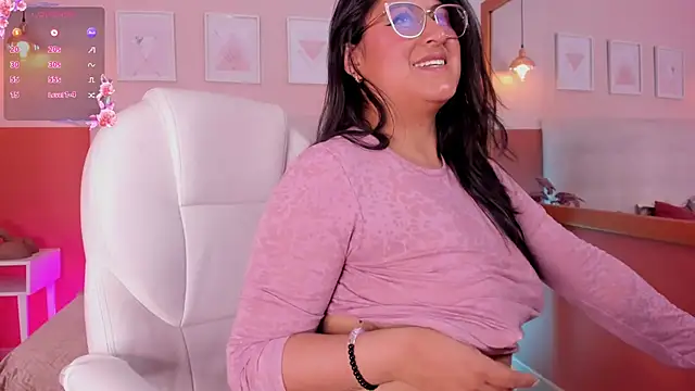 Snapshot of Amber_gold_ chatting on February 10, 2026, 4:33 am Amber gold online show from February 10, 2026, 4:33 am