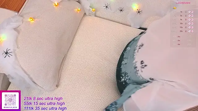 Snapshot of __KawaiiYuki__ chatting on October 27, 2025, 7:09 am   KawaiiYuki   online show from October 27, 2025, 7:09 am