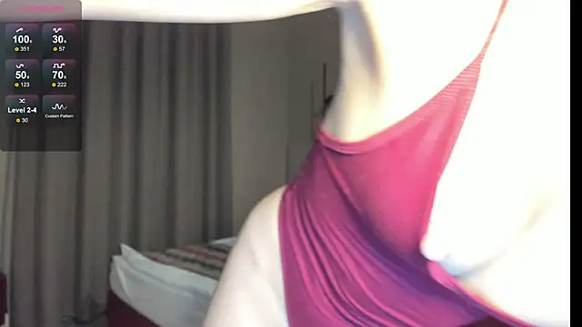 sarahphyllis online show from May 8, 2026, 8:56 pm