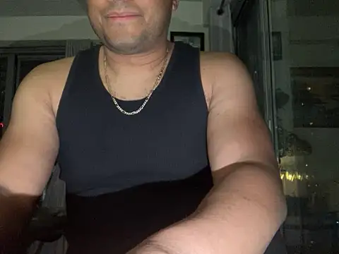 Snapshot of ThickDick_Daddy chatting on May 4, 2026, 7:00 am ThickDick Daddy online show from May 4, 2026, 7:00 am